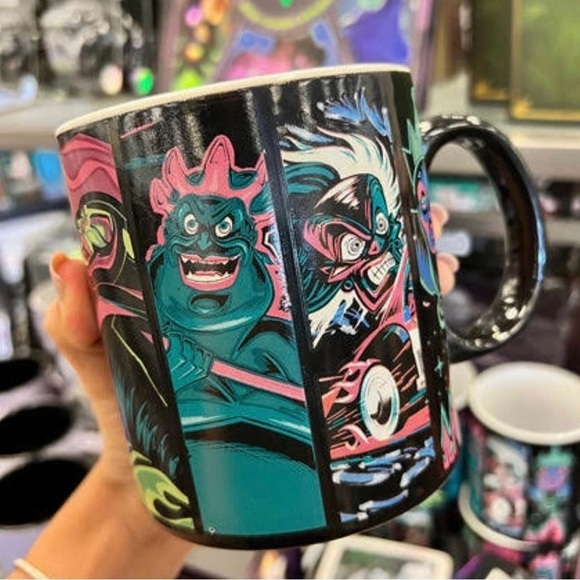 Disney VILLAINS Large mug black. Multicolor - Picture 1 of 13